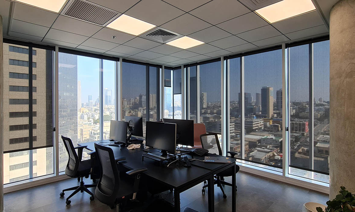 עמדות עבודה במשרדים להשכרה בתל אביב.