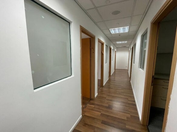 220 מ"ר להשכרה בבורסה