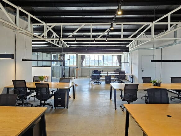 תמונה של אזור האופן ספייס כולל הריהוט הקיים