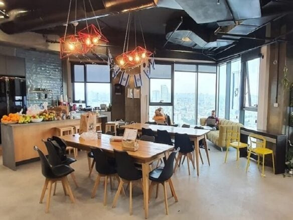 450 מ"ר להשכרה בבורסה