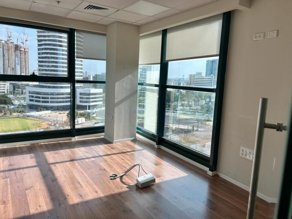 אחד מחדרי עבודה