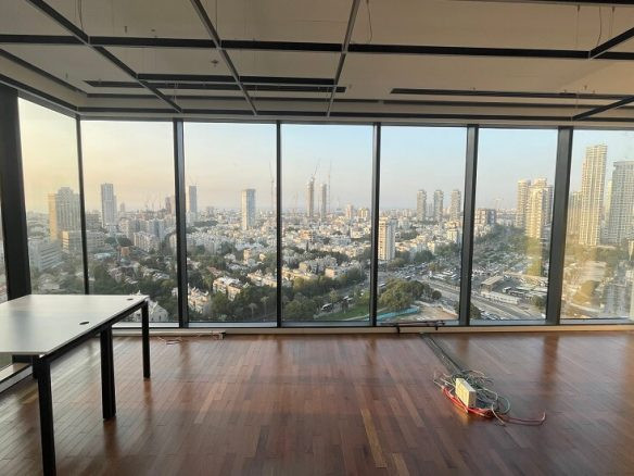 להשכרה משרד 270 מר באזור מידטאון