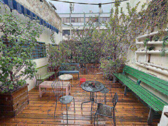 לופט עם מרפסת להשכרה בשכונת מונטיפיורי