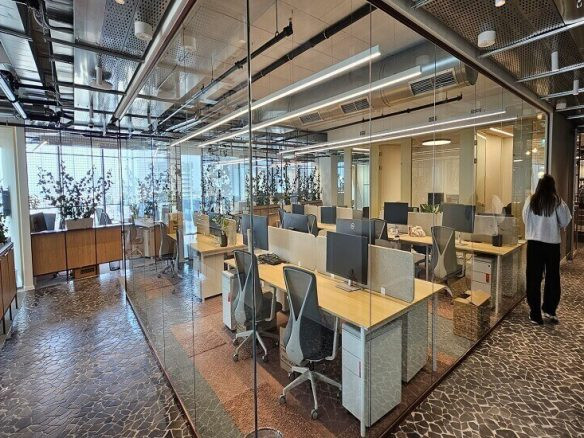 משרדים להשכרה במגדל דה וינצי, 1000-3511 מר