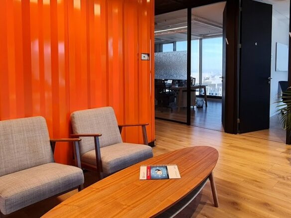 פינת ישיבה/ חלוקה לחדרים