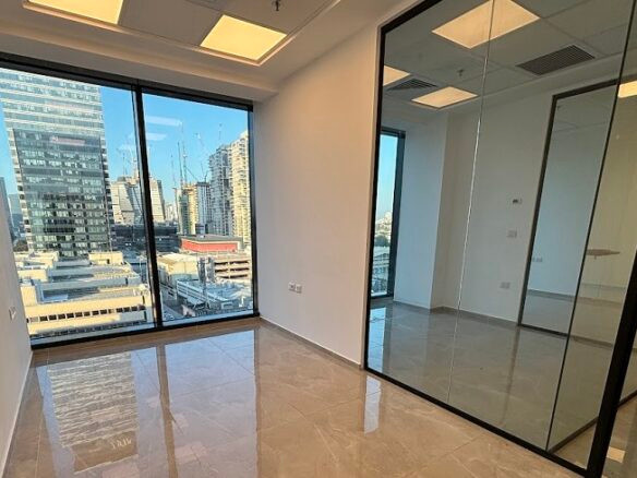 חלוקה פנימית- חדרי עבודה