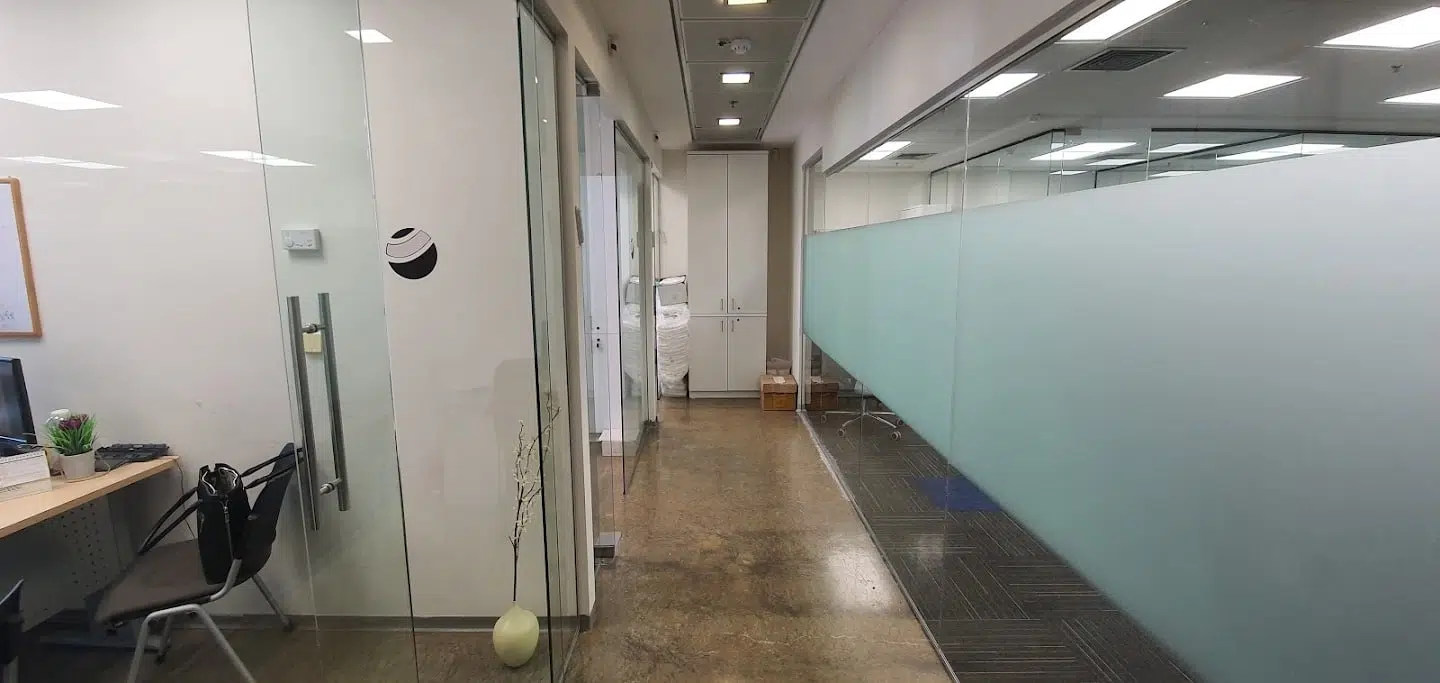 מסדרון וחלוקה לחדרים