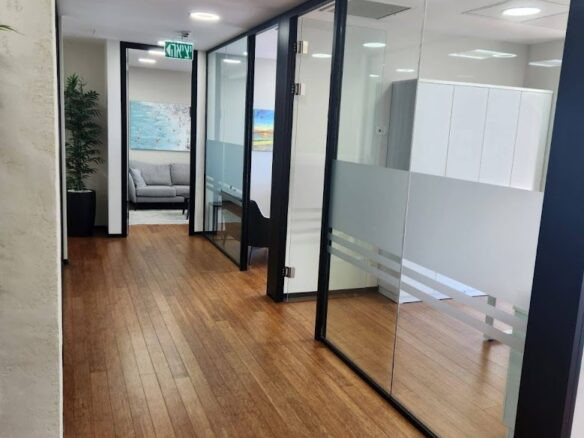 מבט כללי- חלוקה לחדרי עבודה וחדרי ישיבות