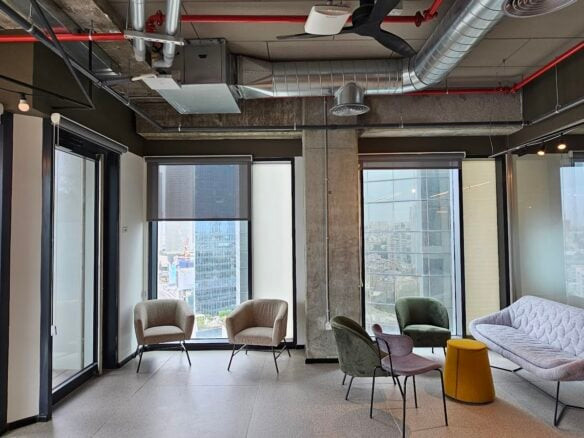 מבט כללי- אזור לאונג' קטן