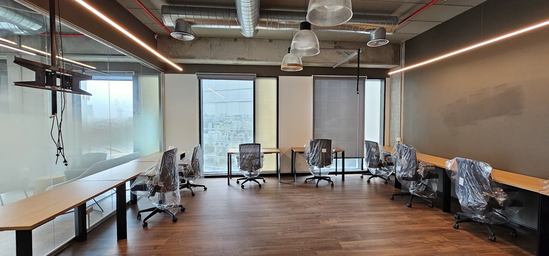 אופן ספייס במשרד אופן ספייס במשרד