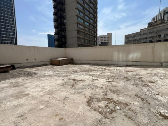 מרפסת פרטית במשרד בבית ויקטוריה