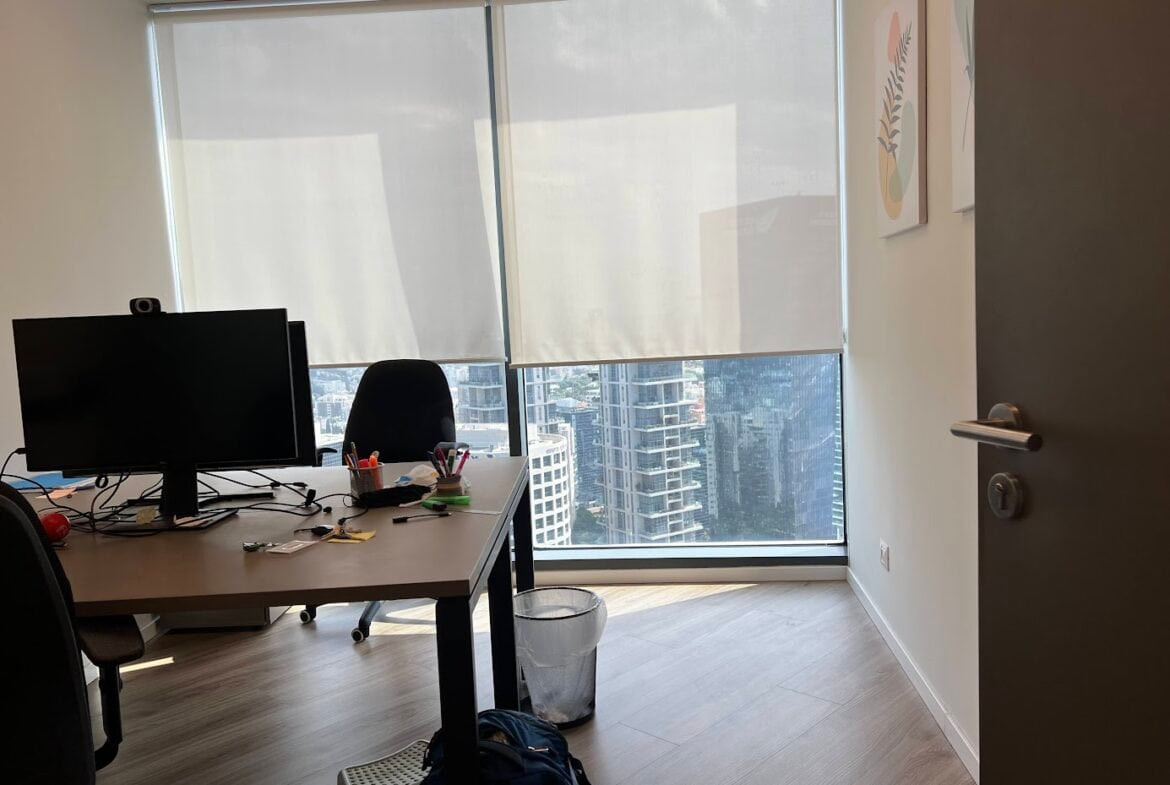 חדר עבודה במשרד