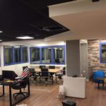 אופן ספייס עם עמדות עבודה