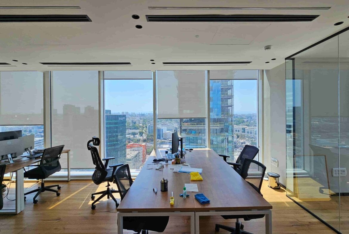 משרד עם נוף במגדל סקיי משרד חדר