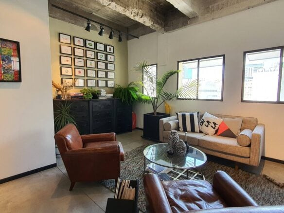 סלון/ לאונג'