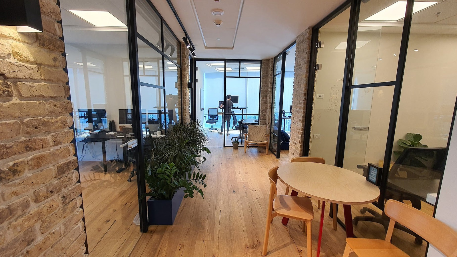 משרד יפה להשכרה 284 מ"ר- מע"ר