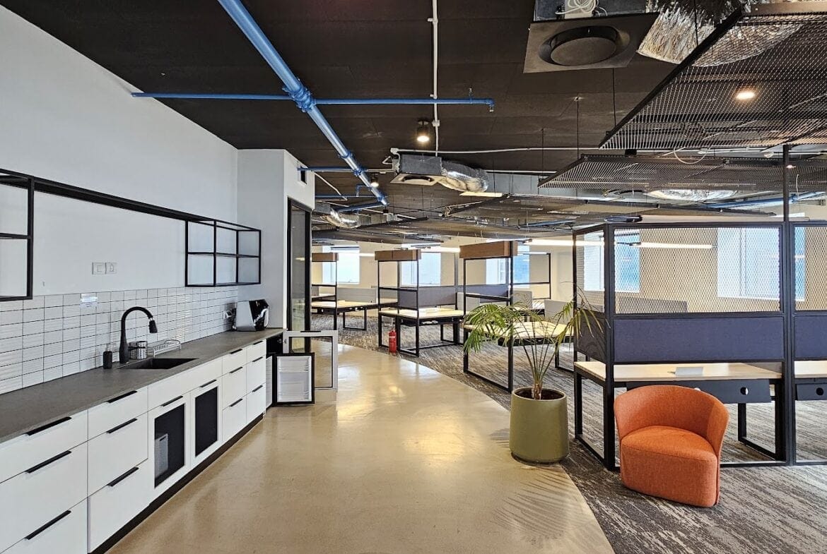 חלק מאופן ספייס במשרד