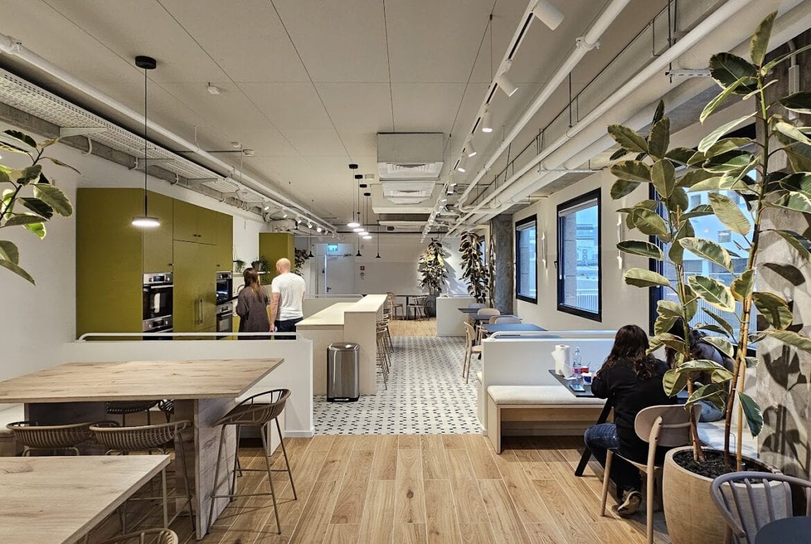 מטבח ומקומות ישיבה