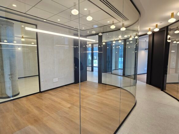 משרד חדש ומעוצב 355 מ"ר להשכרה בקרית אונו