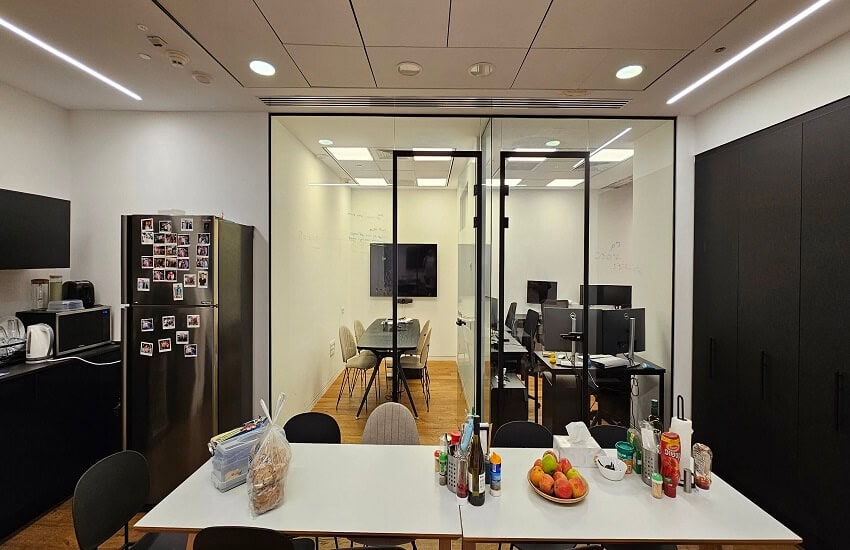 משרד 160 מ״ר להשכרה בקומה גבוהה במידטאון