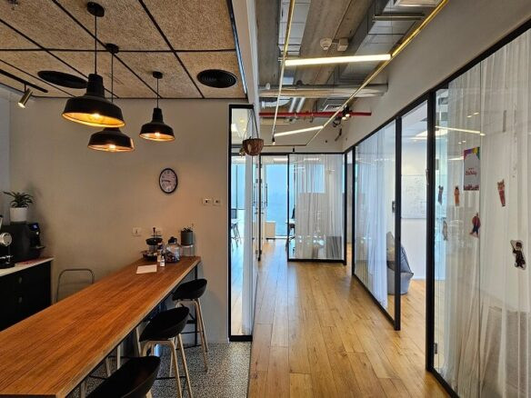 משרד 270 מ"ר מעוצב להשכרה במגדל המידטאון