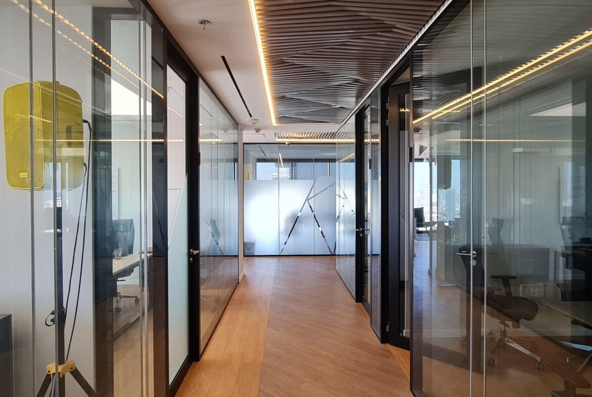 משרד 350 מ״ר להשכרה במתחם המידטאון