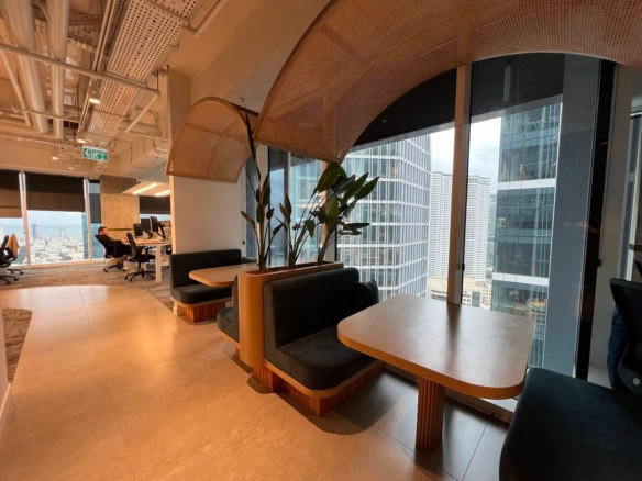 אזור לאונג'/ פינות אוכל במשרד להשכרה בחסן ערפה