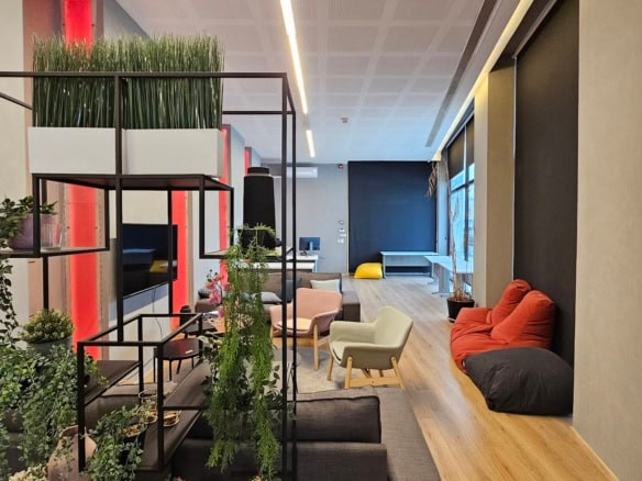 אזור לאונג'/ פינת ישיבה במשרד