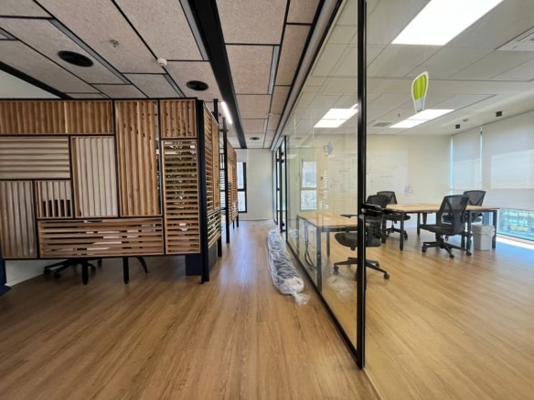 מבט כללי- חדר צוות במשרד להשכרה בבית אריאל