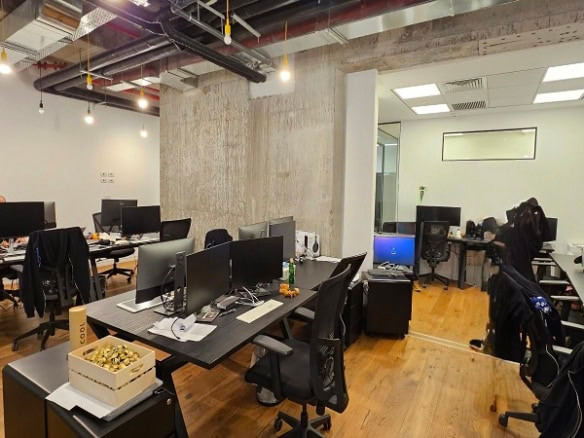 להשכרה 160 מ"ר במידטאון קומה גבוה אופן ספייס