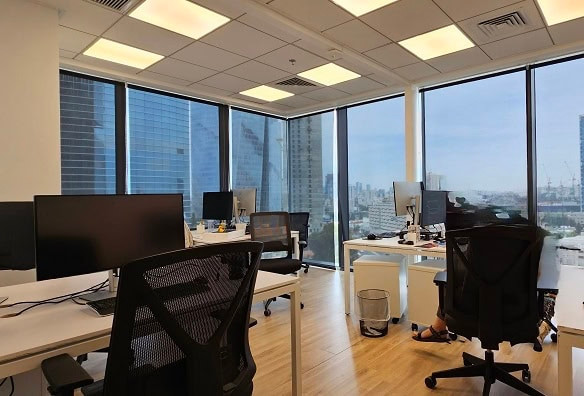 משרד 245 מר להשכרה במגדלי הארבעה