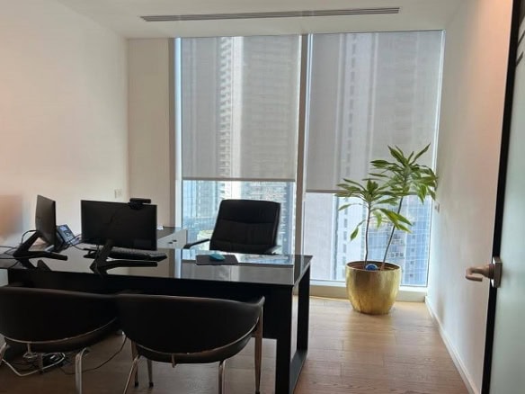 משרד 109 מ"ר להשכרה במגדל WE