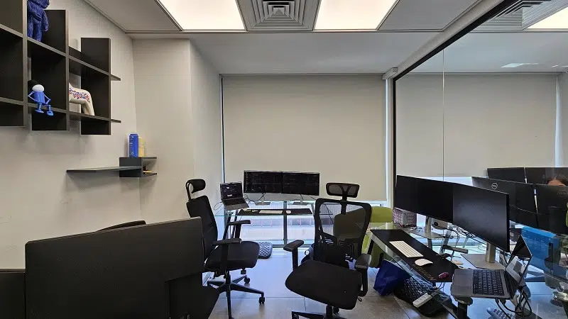 להשכרה במגדלי אלון 97 מר חדר עובדים