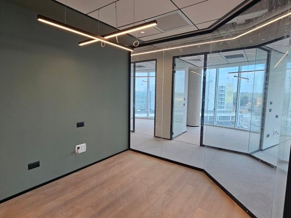 להשכרה 171 מר בקרית אונו אקרו קמפוס - חדר עבודה