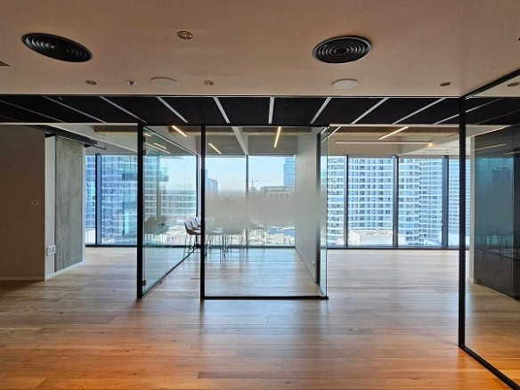 להשכרה 280 מר במגדלי הארבעה - אופן ספייס