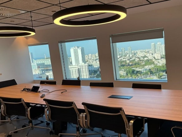 להשכרה במגדלי עזריאלי - חדר ישיבות