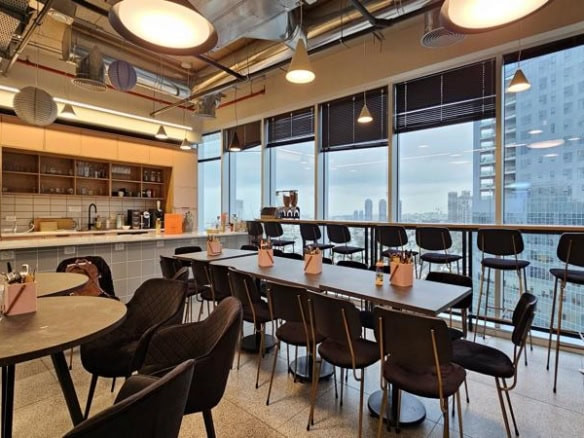 מר מרוהט בעזריאלי טאון - מטבח ולאונג