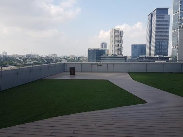 משרד עם מרפסת ביגאל אלון - מרפסת