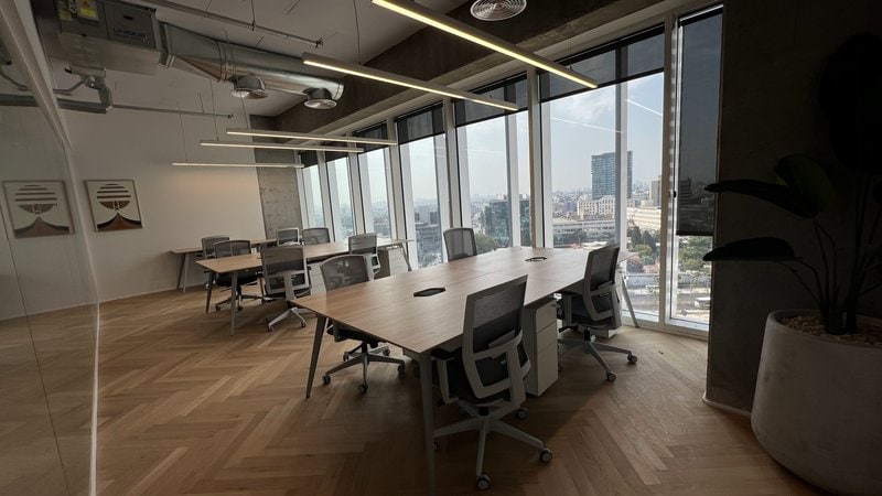 375 מר במגדל סקיי - אופן ספייס