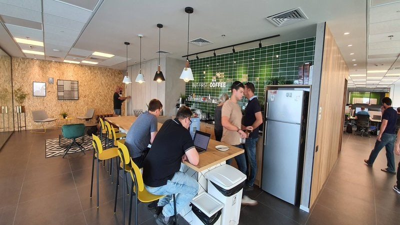 משרד במגדלי הארבעה - מטבח