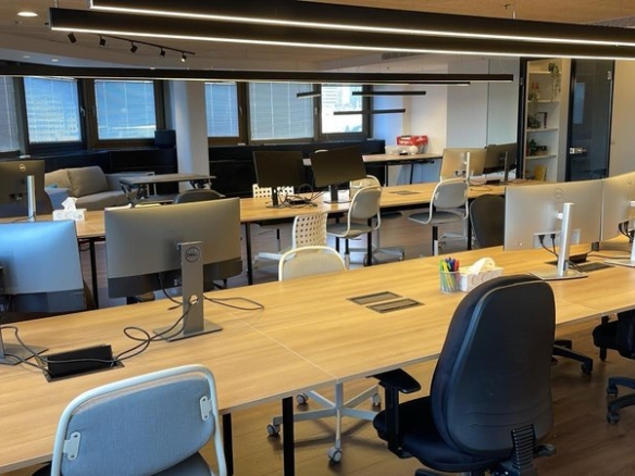 168 מר באזור שרונה - אופן ספייס