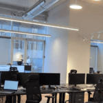 להשכרה ביגאל אלון - עמדות עבודה