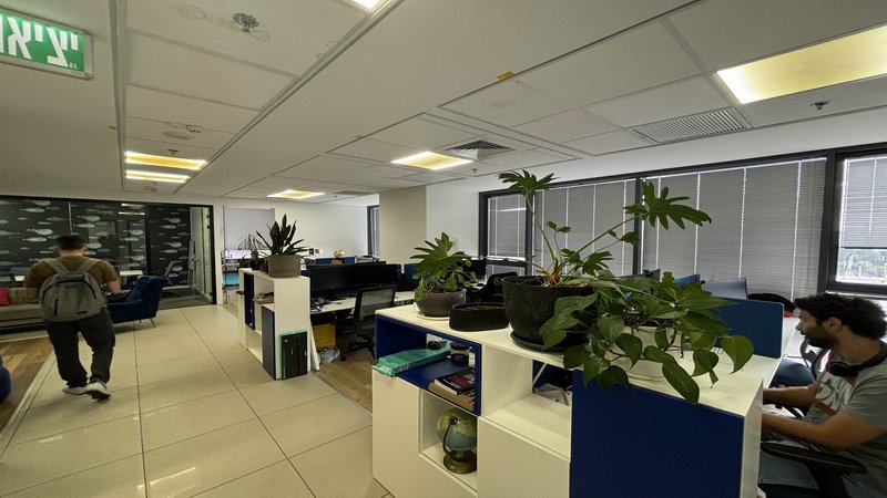 197 מר במגדלי אלון - אופן ספייס