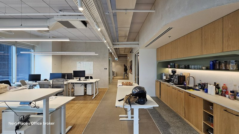 450 מטר במגדל WE - מטבח