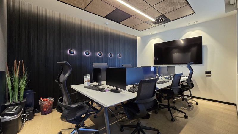 164 מר במגדל ספיר - חדר ישיבות