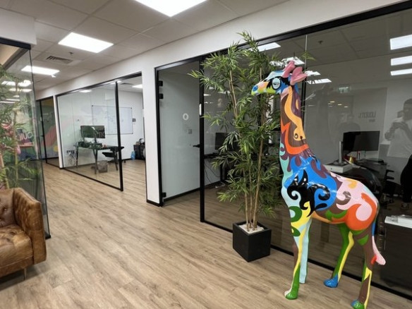 500 מר מרוהט בבית קרדן -כניסה