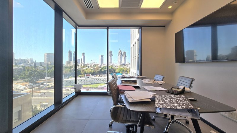 119 מר במגדל רסיטל - חדר ישיבות עם נוף