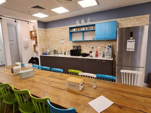 120 מר במגדלי אלון - מטבח ופינת אוכל גדולה