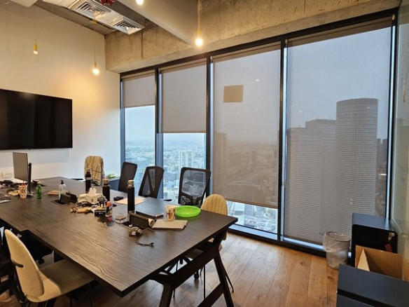 160 מר משרד במידטאון - חדר ישיבות גדול