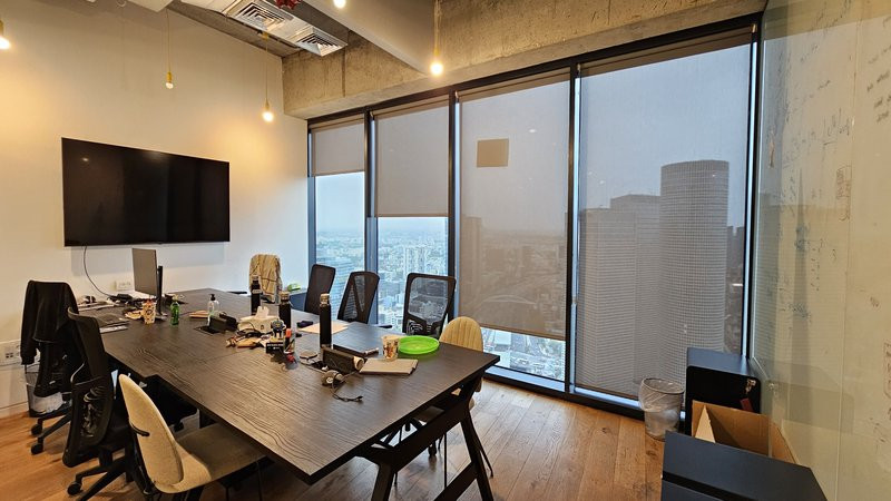 160 מר משרד במידטאון - חדר ישיבות גדול